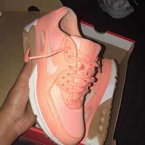 Peach Air Max 90, Women’s Sz 7